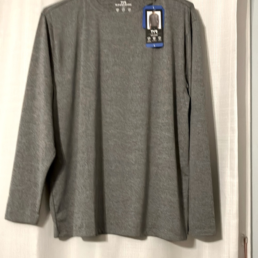 Men’s long sleeve sun, shirt, size large